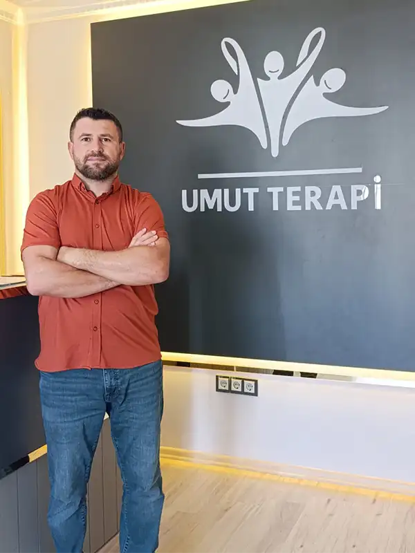 Umut Terapi Kurtköy'de Uzm. Klinik Psikolog Eyüp Akın